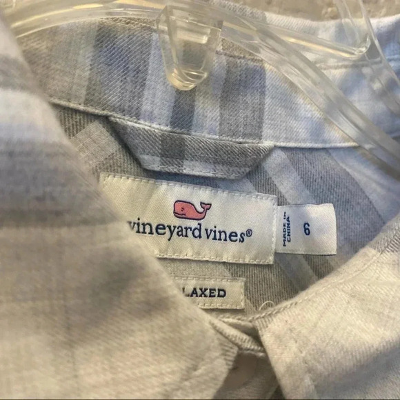 Vineyard Vines plaid Womens Button up size 6 - Picture 2 of 3